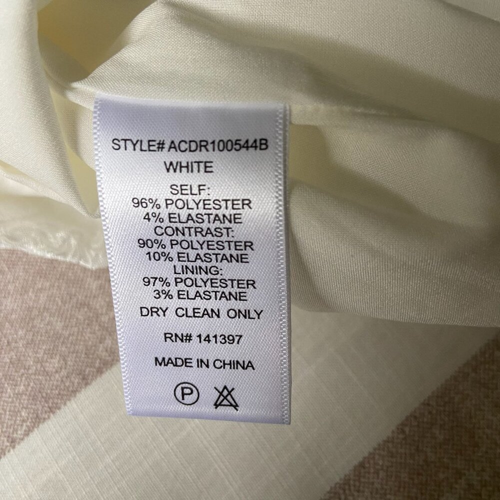 NWT ASTR The Label Raina Off Shoulder Puff Sleeve Crinkle Mini Dress White Sz M - Picture 9 of 9